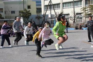 写真：大縄跳び