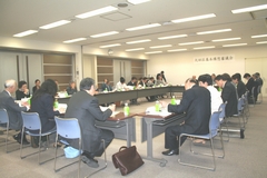 写真：審議会会場の様子