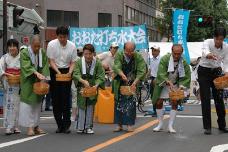 画像リンク：写真　おおた打ち水大会(祭り・フェスティバル)