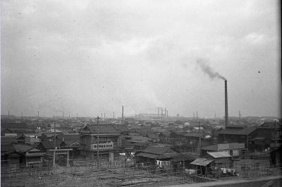 写真：羽田海苔干し場・工場地帯（昭和31年）