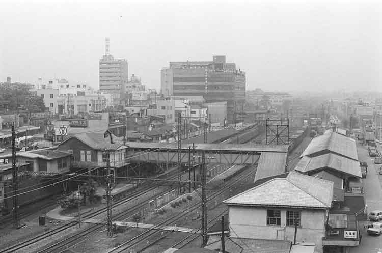 写真：大森駅東口(昭和44年)