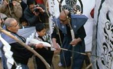 画像リンク：写真　子ども流鏑馬(歴史・史跡)