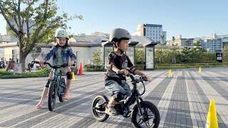 写真：電動キッズバイク体験の様子
