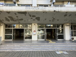 東糀谷六丁目都営住宅　7号棟玄関