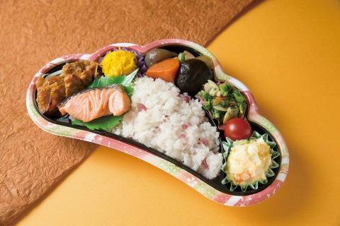 写真：折詰弁当　松