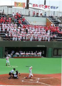 写真：大石　宏さん作「走れ、打て、勝て」（大田スタジアム）