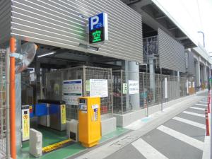 雑色駅高架下自転車駐車場A棟全景