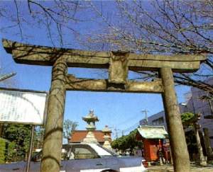 写真：区内最古の石鳥居