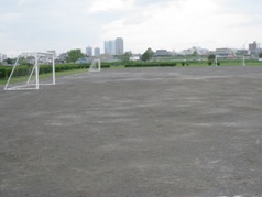 写真：多摩川緑地サッカー場