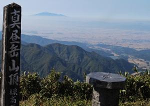 写真：真昼岳山頂から